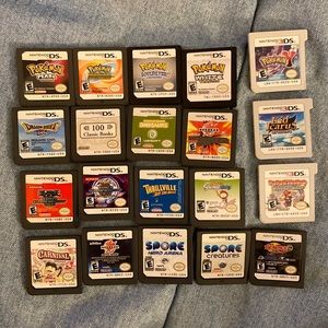 Nintendo DS and 3Ds games and carry case